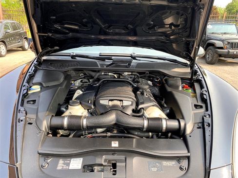 Used 2014 Porsche Cayenne S w/ Comfort Plus Package image 16