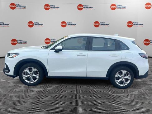 Certified 2024 Honda HR-V LX image 2