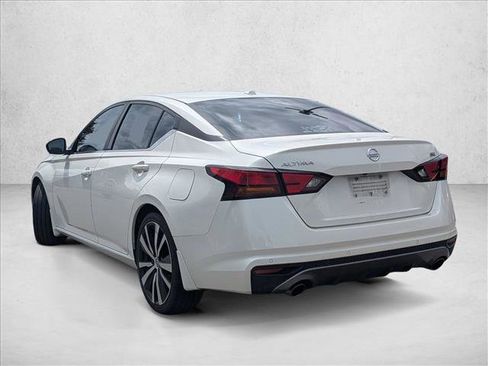 Used 2020 Nissan Altima 2.5 SR FWD image 7