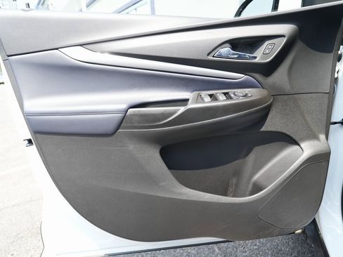 Used 2022 Chevrolet Bolt EUV Premier image 25