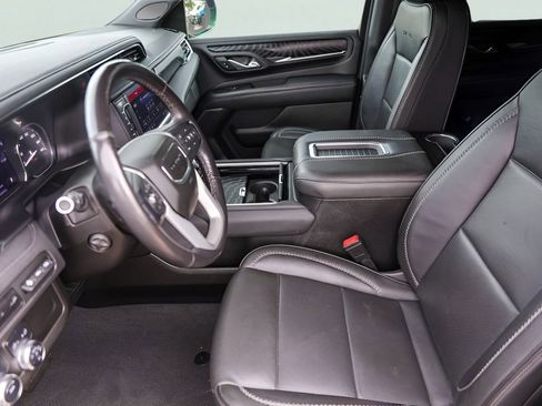 Used 2021 GMC Yukon Denali image 11