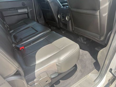 Used 2011 Ford F250 Lariat w/ Lariat Ultimate Pkg AWD/4WD image 23