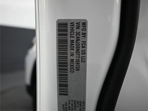 New 2026 Jeep Compass Latitude image 15