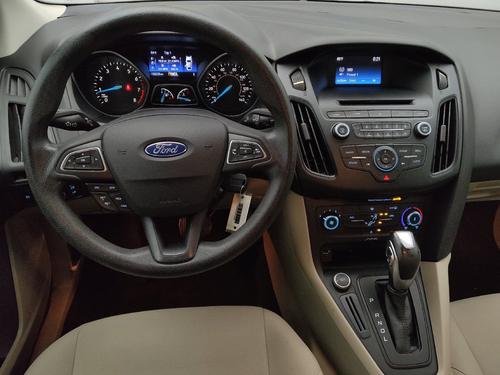Used 2015 Ford Focus SE FWD image 22