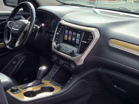Used 2019 GMC Acadia Denali w/ Technology Package AWD/4WD image 13