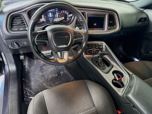 Used 2019 Dodge Challenger R/T w/ Blacktop Package image 17