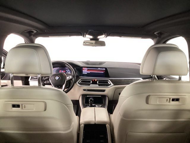 Used 2022 BMW X5 xDrive40i w/ Luxury Seating Package AWD/4WD image 28