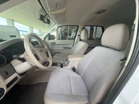Used 2011 Ford Escape 2WD Hybrid image 7