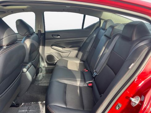 Used 2021 Nissan Altima 2.5 SR w/ SR Premium Package image 16