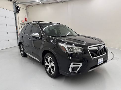 Used 2019 Subaru Forester Touring AWD/4WD image 7