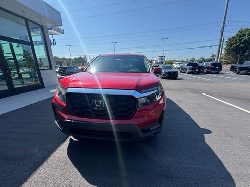 Used 2023 Honda Passport EX-L image 2