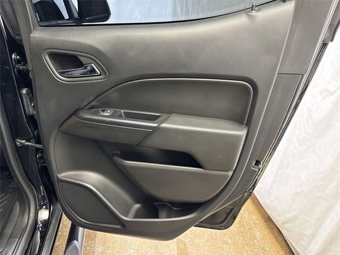 Certified 2022 Chevrolet Colorado LT w/ LT Convenience Package image 22