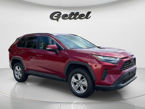 Used 2025 Toyota RAV4 XLE FWD image 3