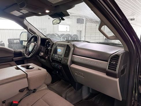 Used 2021 Ford F350 XLT AWD/4WD image 12