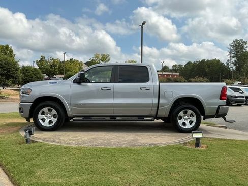 Used 2025 RAM 1500 Big Horn AWD/4WD image 4