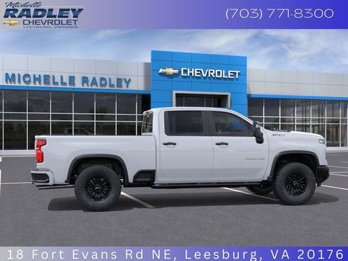 New 2026 Chevrolet Silverado 2500 ZR2 image 7