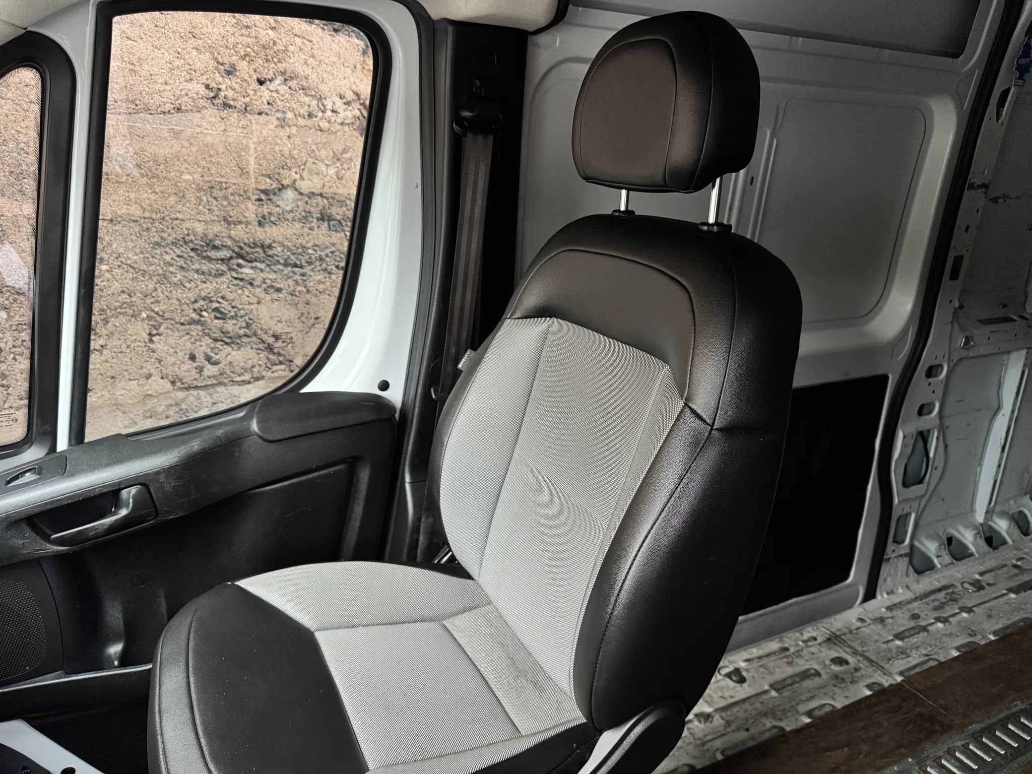 Used 2023 RAM ProMaster 2500 FWD image 26