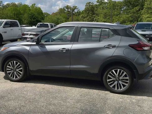 Used 2024 Nissan Kicks SV image 5