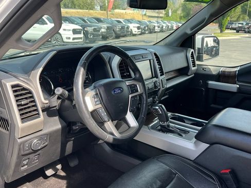 Used 2019 Ford F150 Lariat RWD image 26