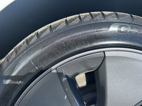 Used 2021 Tesla Model 3 Standard Range Plus image 32