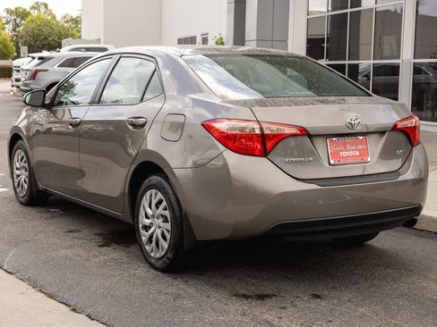 Used 2019 Toyota Corolla LE image 7
