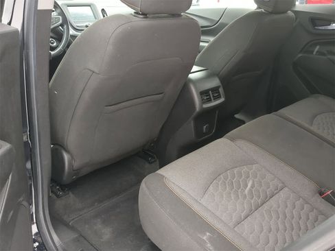 Used 2018 Chevrolet Equinox LT image 18