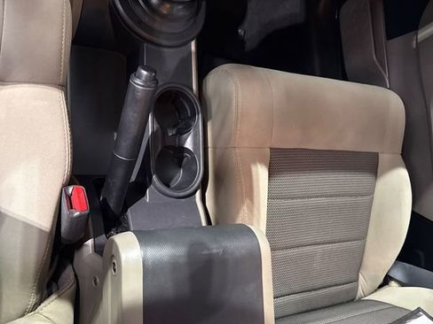 Used 2010 Jeep Wrangler Unlimited Sahara image 87