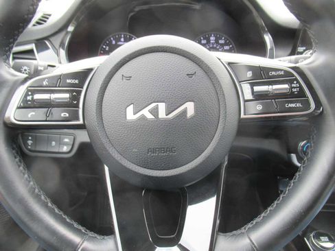 Used 2023 Kia Seltos EX image 20