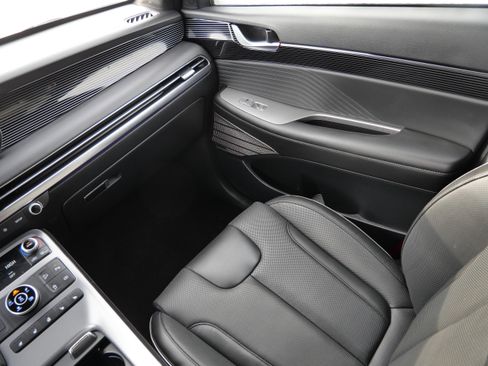 Certified 2024 Hyundai Palisade Calligraphy image 11