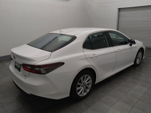 Used 2022 Toyota Camry LE FWD image 9