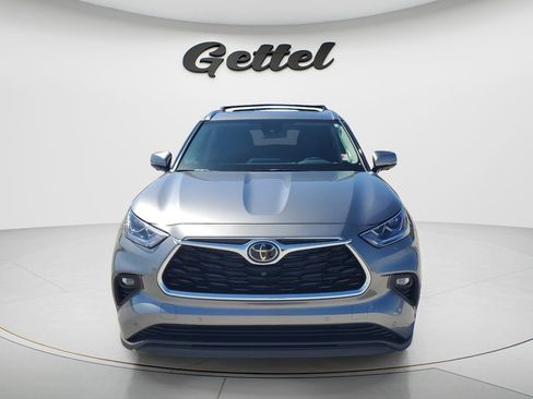 Used 2025 Toyota Highlander Limited image 16