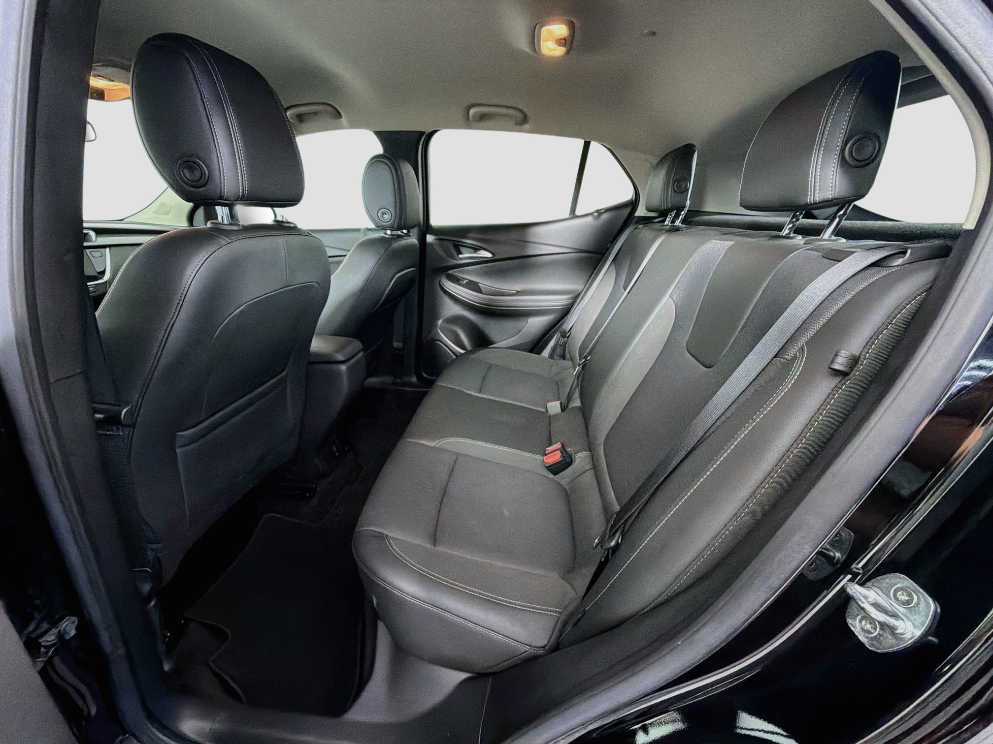 Used 2023 Buick Encore GX Preferred w/ Cold Weather Comfort Package FWD image 25