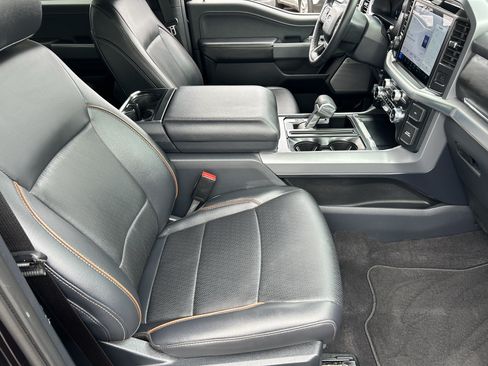 Used 2025 Ford F150 Lariat AWD/4WD image 9