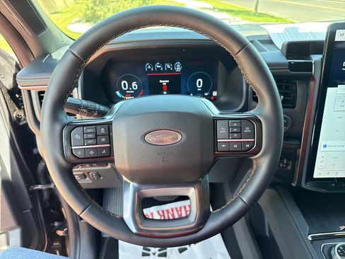 Used 2024 Ford Expedition Max Platinum AWD/4WD image 15