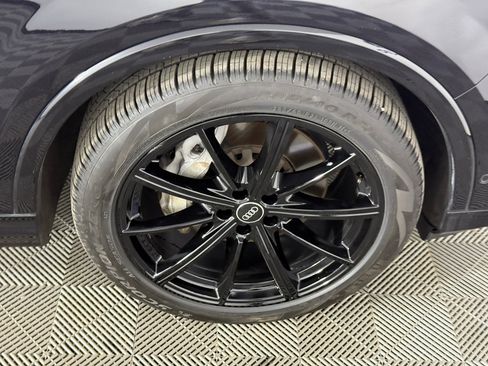 Used 2021 Audi Q7 3.0T Prestige w/ Prestige Package image 8