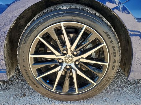 Used 2023 Toyota Camry SE image 7