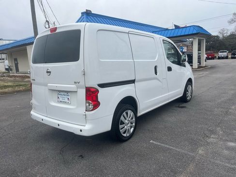 Used 2021 Nissan NV200 SV w/ Back Door Glass Package image 5