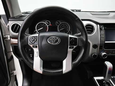 Used 2016 Toyota Tundra Limited w/ Limited Premium Package AWD/4WD image 9