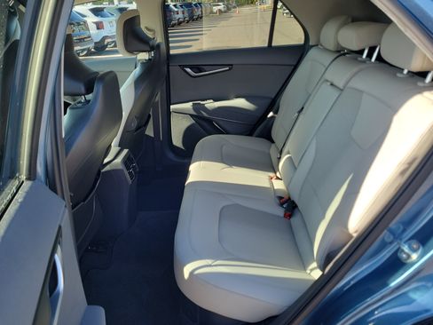 Certified 2023 Kia Niro EX Touring FWD image 15