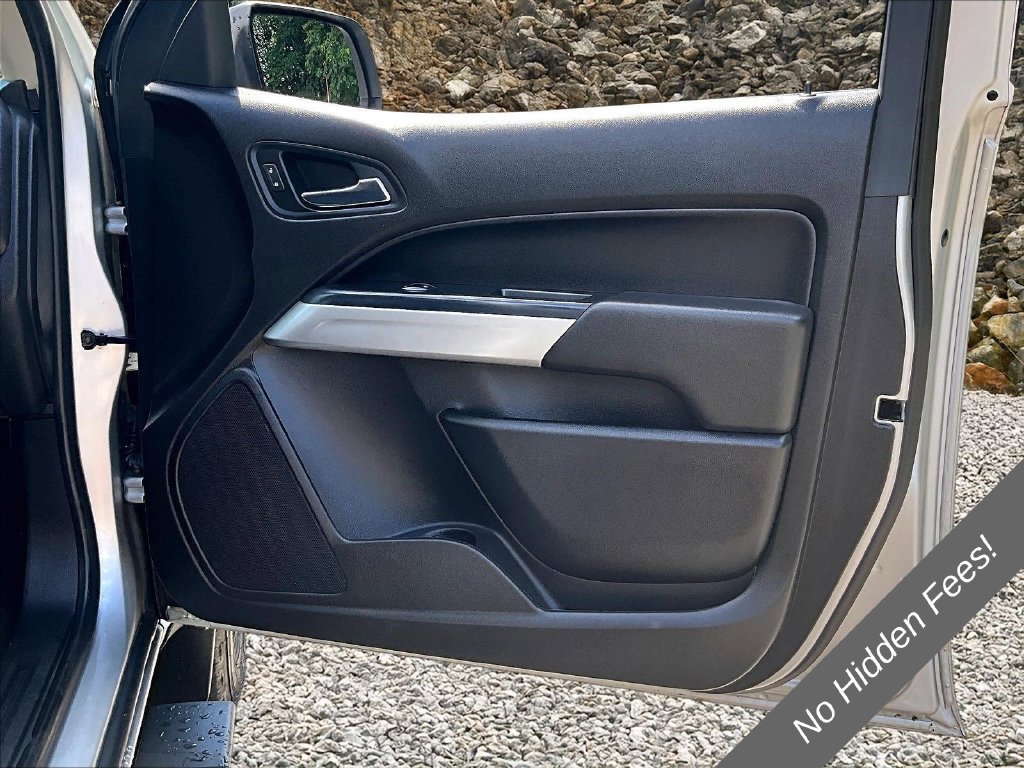 Used 2018 Chevrolet Colorado LT AWD/4WD image 16