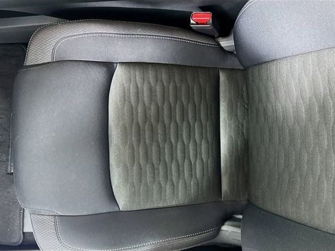 Used 2024 Nissan Pathfinder SV FWD image 19