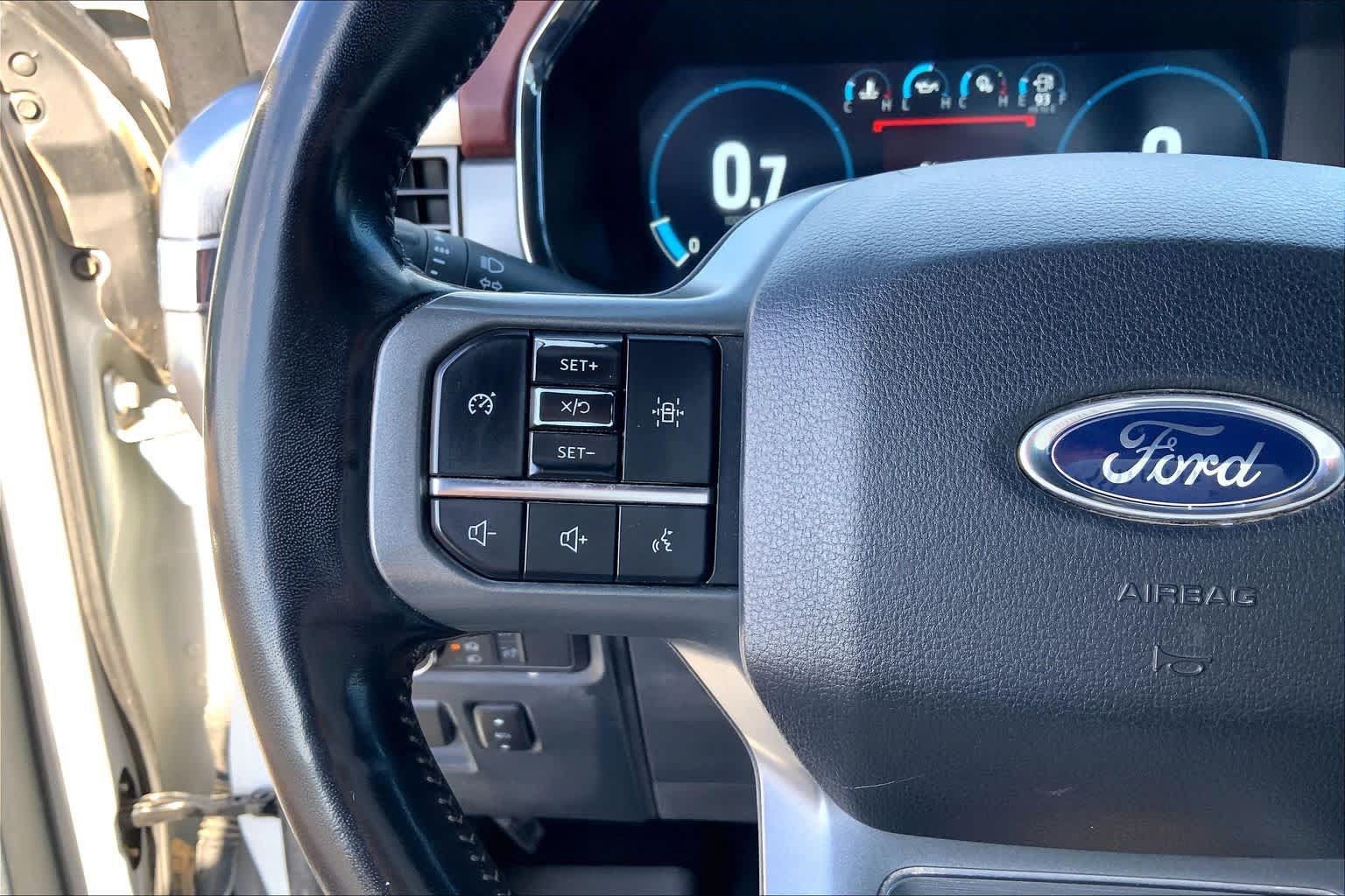 Used 2022 Ford F150 Lariat AWD/4WD image 23