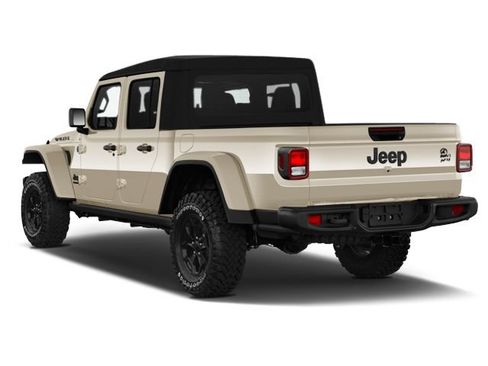 Used 2022 Jeep Gladiator Sport AWD/4WD image 2