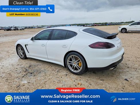 Used 2015 Porsche Panamera RWD image 3
