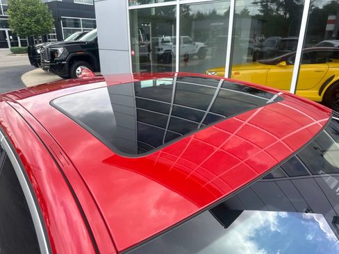 Used 2022 BMW 330i xDrive Sedan AWD/4WD image 8