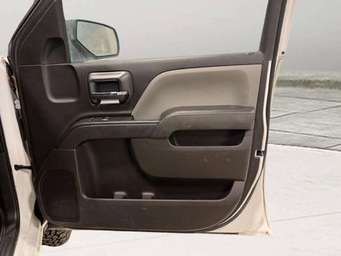 Used 2017 Chevrolet Silverado 2500 W/T image 29