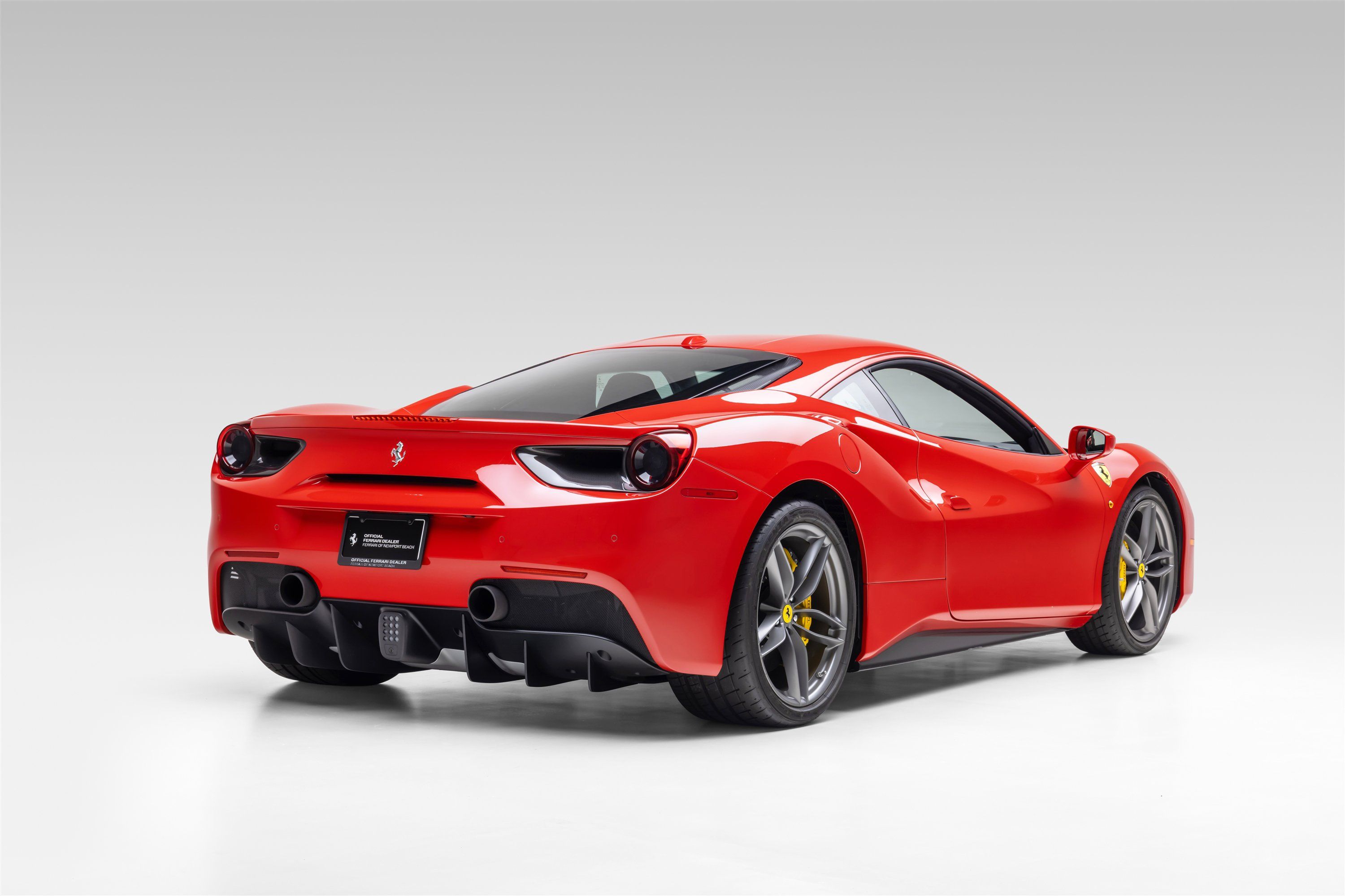 Certified 2018 Ferrari 488 GTB RWD image 9