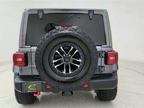 Used 2025 Jeep Wrangler Unlimited Rubicon image 5