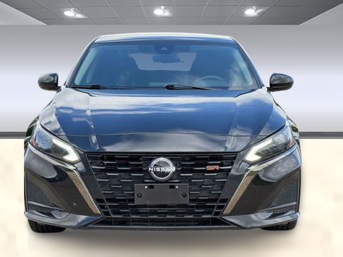 Used 2024 Nissan Altima 2.5 SR FWD image 6