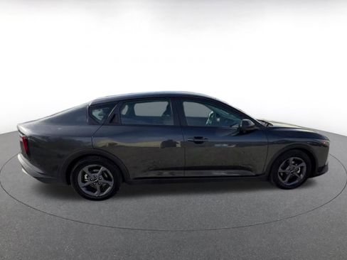 Used 2025 Kia K4 LXS image 16